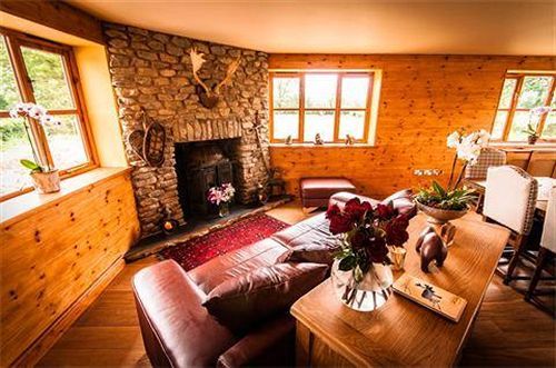 Big Bear Lodge Melverley Exterior photo